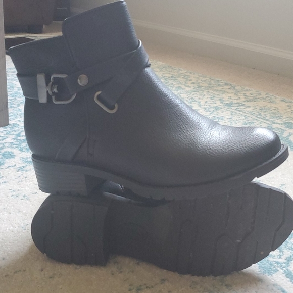 croft and barrow ortholite ankle boots